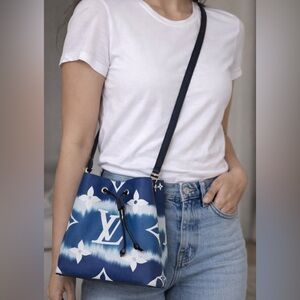 Authentic Louis Vuitton NeoNoe MM “By The Pool” Blue Giant Monogram Bucket Bag